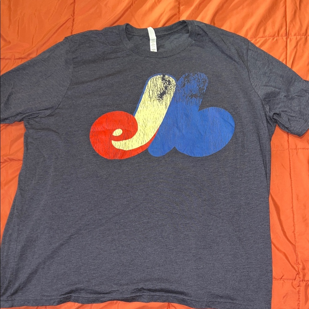 Men’s T-Shirt - Distressed Montreal Expos Logo - Heather Blue